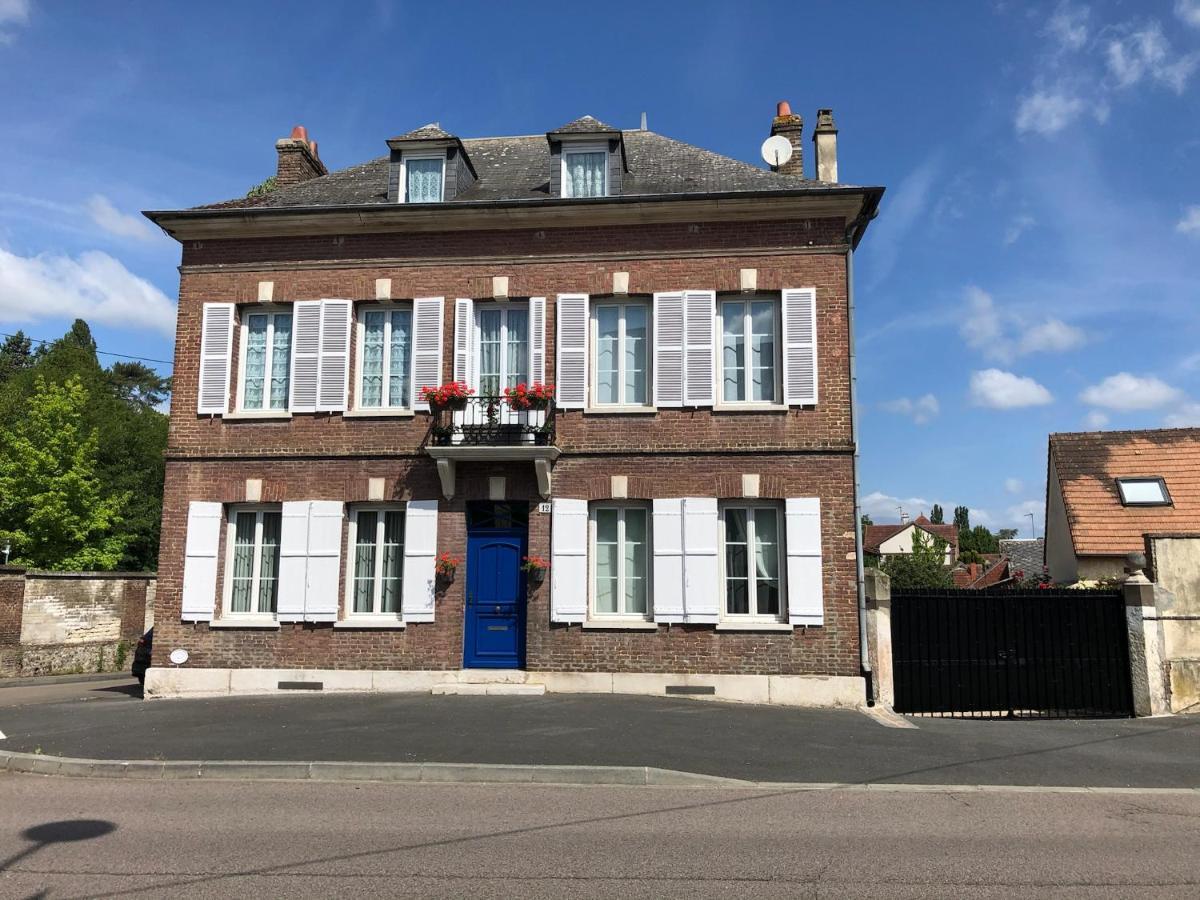 Maison Quatre Freres Louviers Εξωτερικό φωτογραφία
